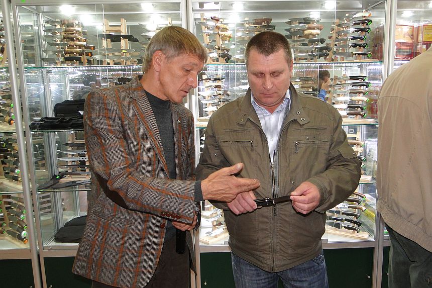 Чебурков А.И. в магазине Русские Ножи