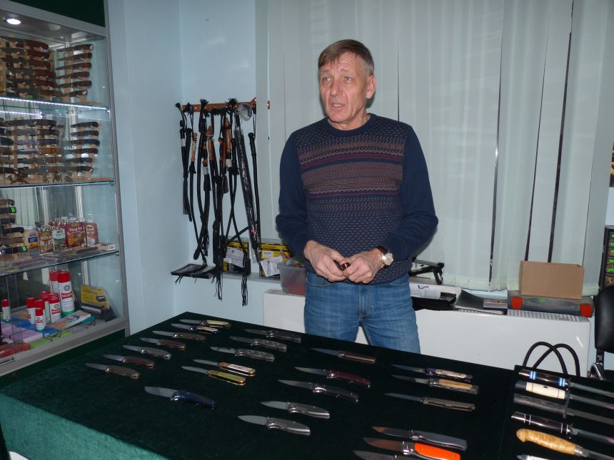 Персональная выставка-продажа ножей Мастерской Чебуркова в магазине Русские Ножи 24.12.2016г