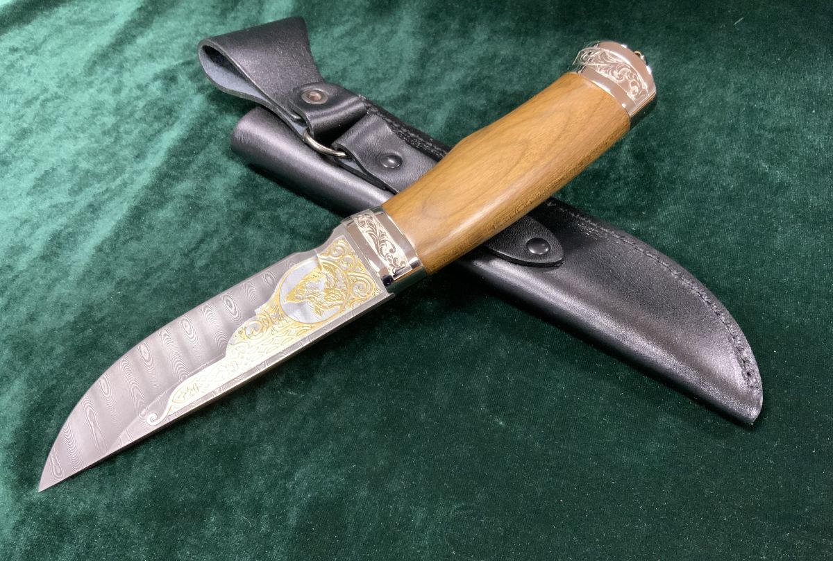 Нож "Канюк" ( дамасская сталь), позолота, Кабан
