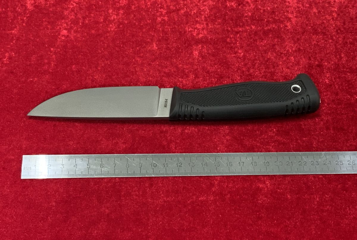 Нож "№ 9 (Пласт-2Т)", (сталь 95Х18), резина