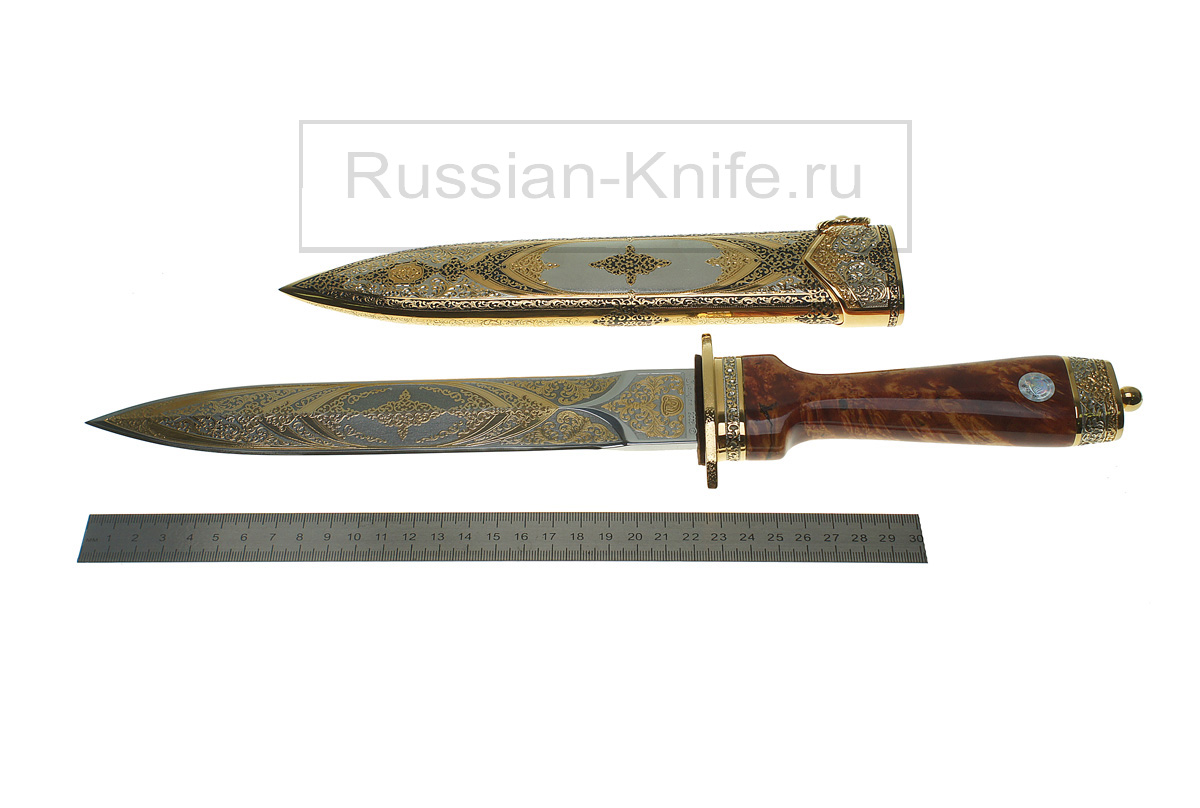 Кинжал и ножи витрина. Русских на ножи Украина. Магазин русские ножи