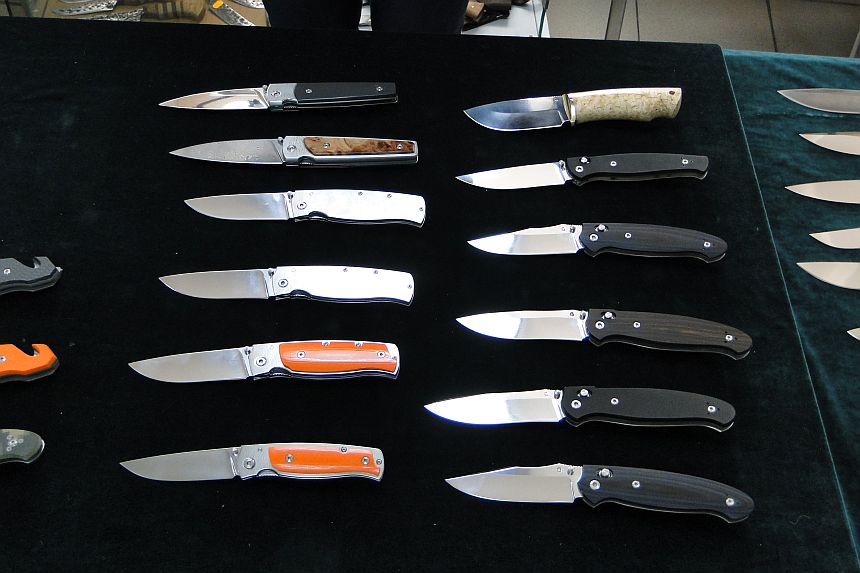 Складные ножи представленные Мастерской Чебуркова в магазине Русские Ножи